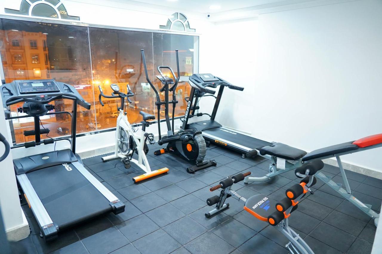 Star Emirates Downtown Hotel Салалах Екстериор снимка